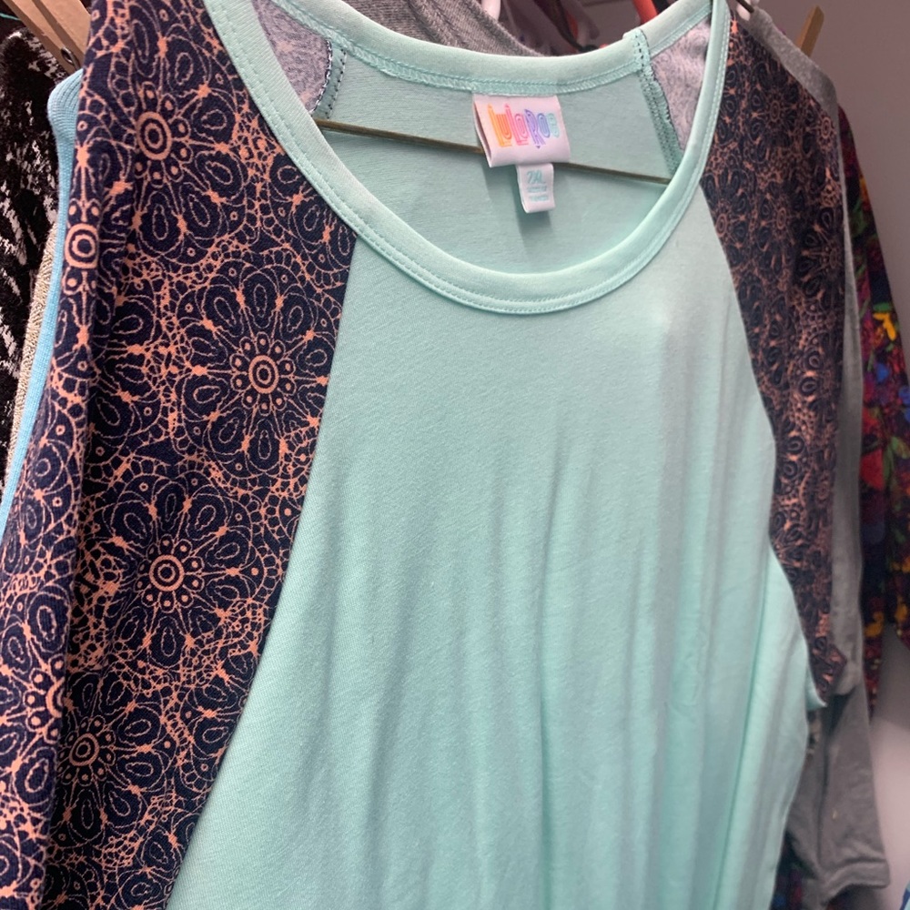 Lularoe - Picture 4 of 8